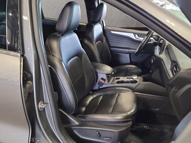 2025 Carbonized Gray Metallic Ford Escape Platinum AWD SUV