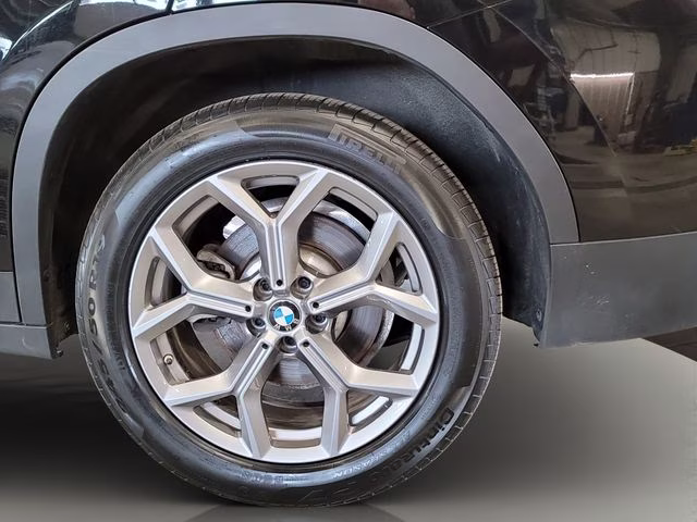 2025 Jet Black BMW X4 xDrive30i AWD SUV
