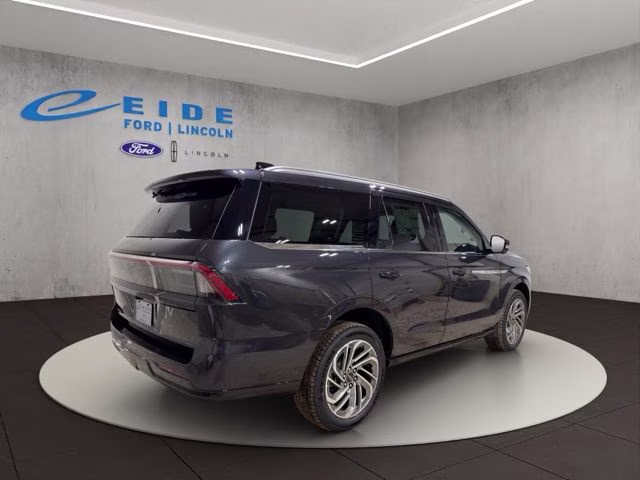 2026 Starlight Gray Premium Co Lincoln Navigator Reserve 4X4 SUV