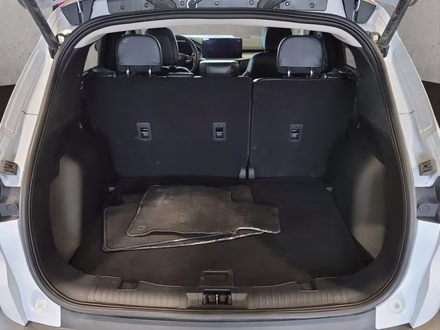 2025 Space Silver Metallic Ford Escape Platinum AWD SUV