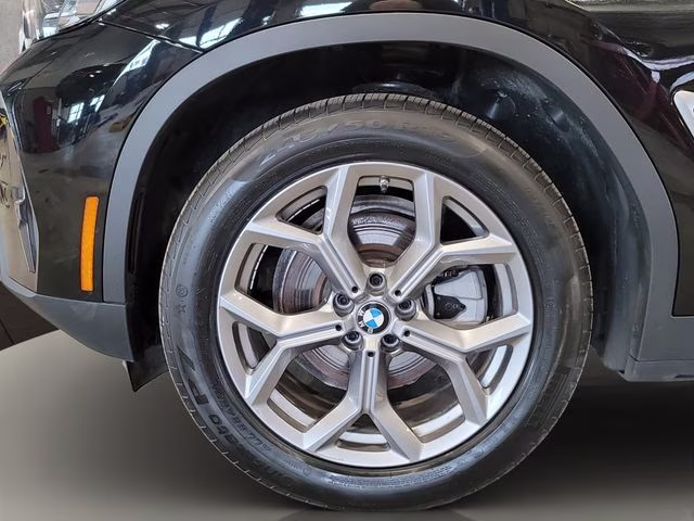 2025 Jet Black BMW X4 xDrive30i AWD SUV