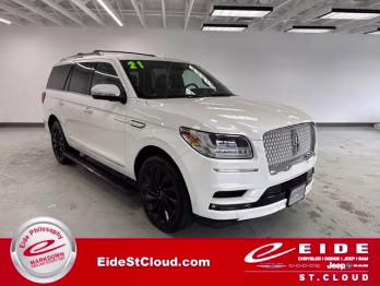 2021 Pristine White Lincoln Navigator Reserve SUV