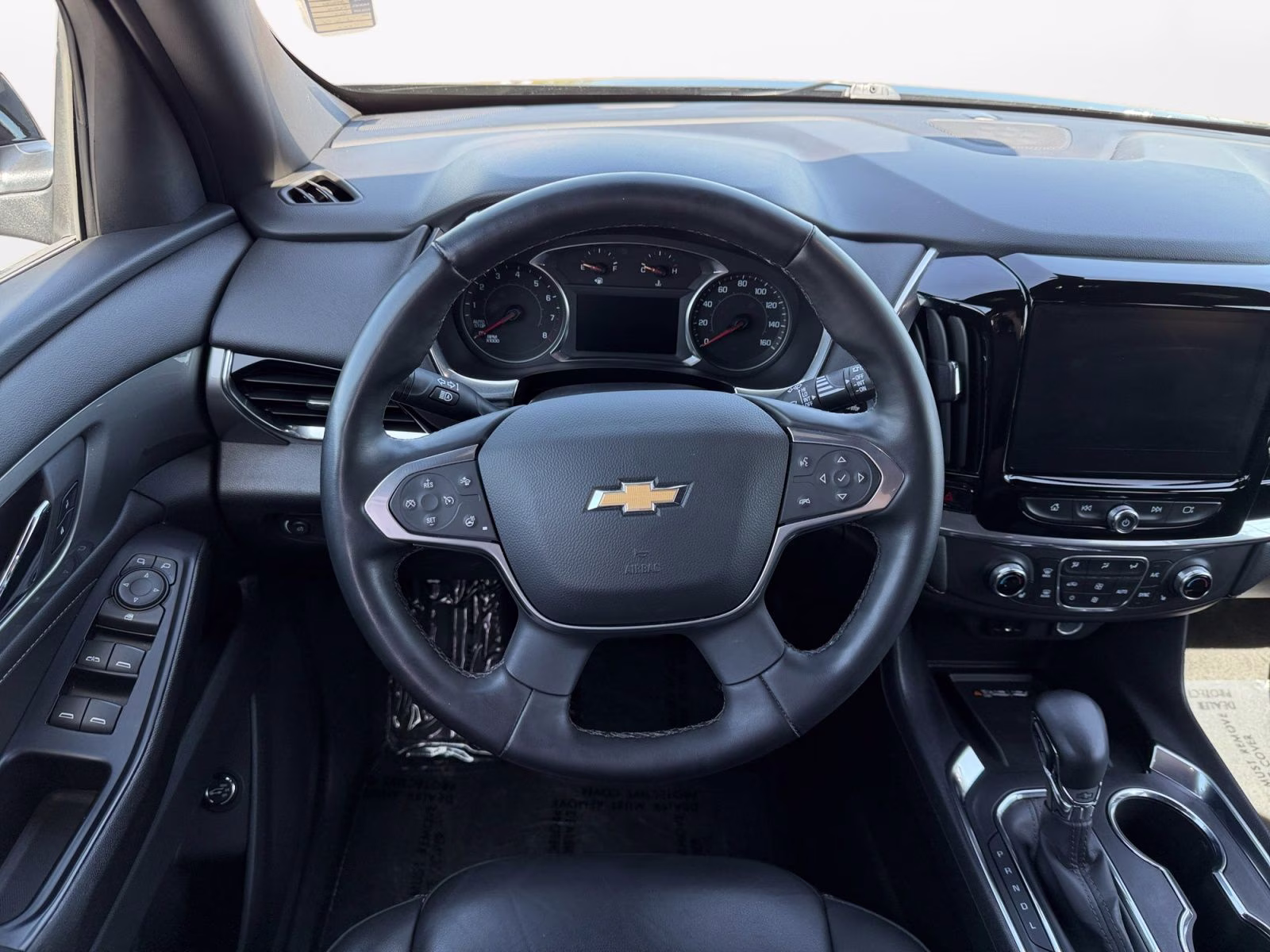 2023 Mosaic Black Metallic Chevrolet Traverse LT Leather AWD SUV