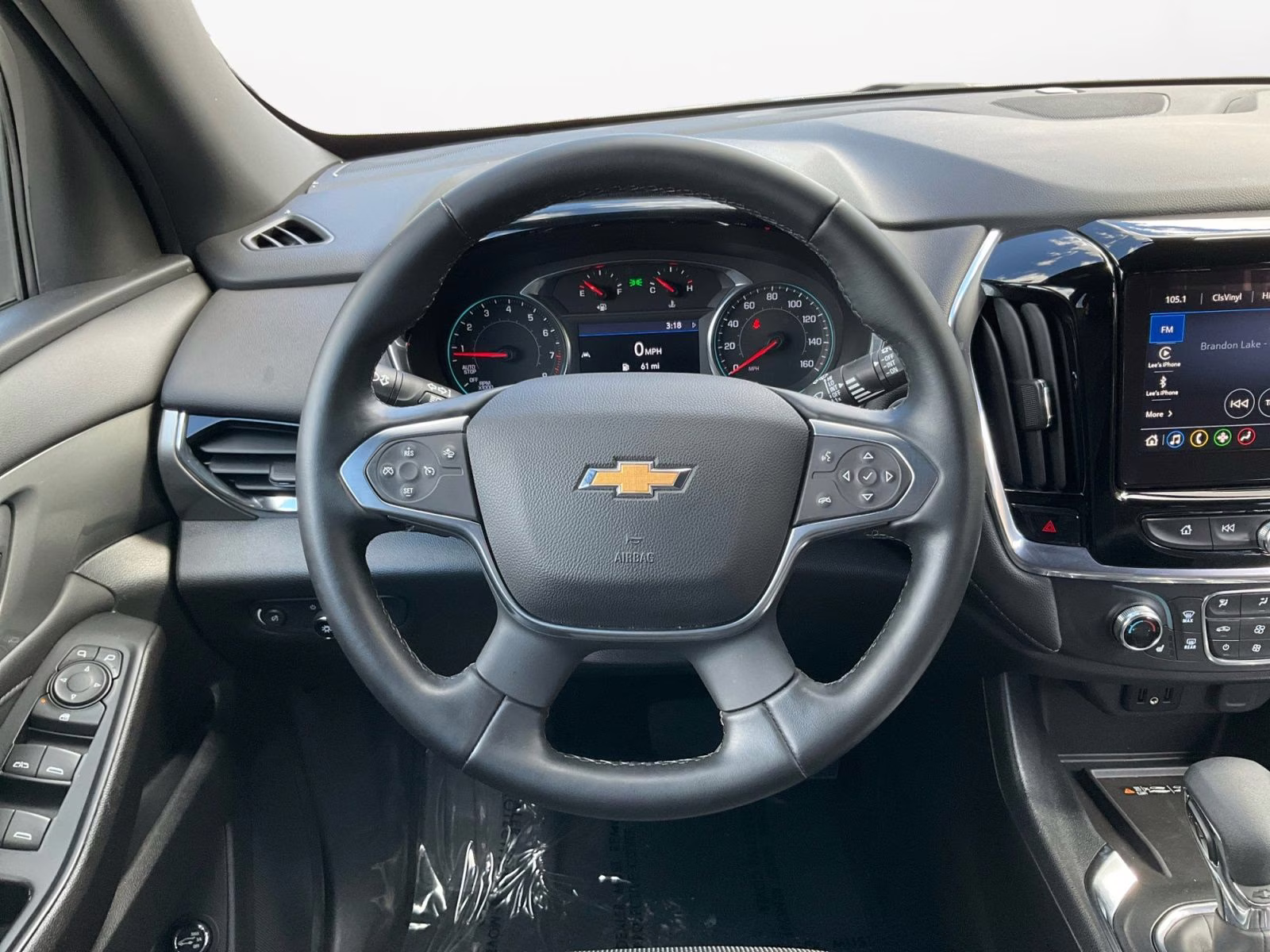 2023 Sterling Gray Metallic Chevrolet Traverse LT FWD SUV