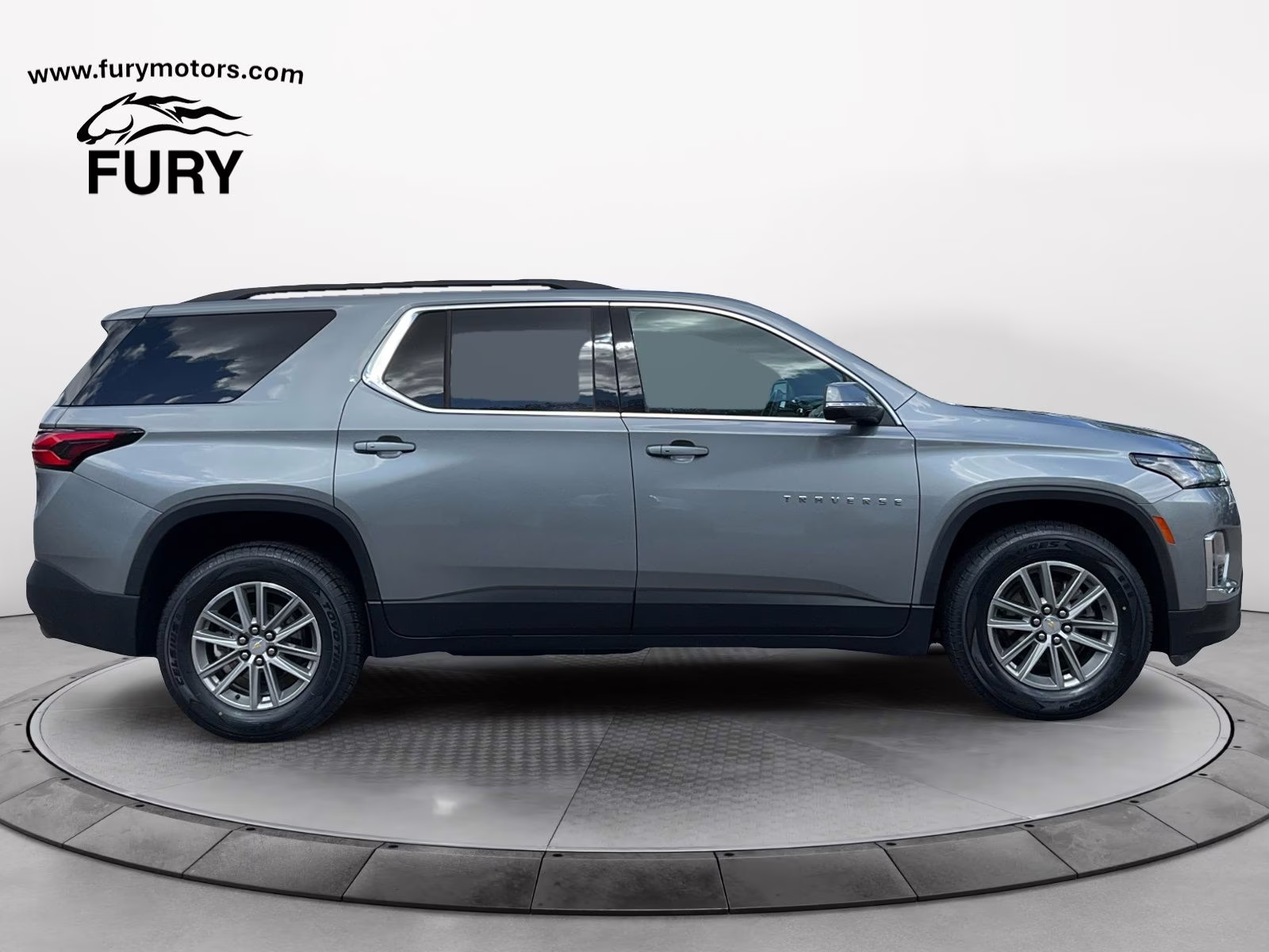 2023 Sterling Gray Metallic Chevrolet Traverse LT FWD SUV