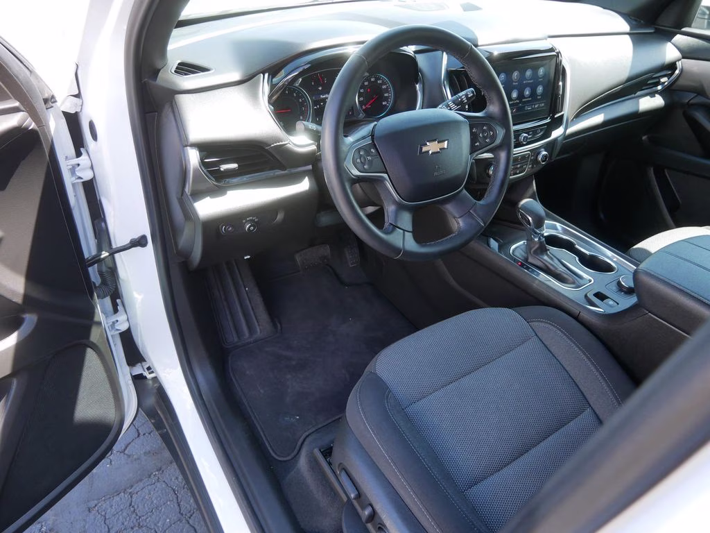 2023 Summit White Chevrolet Traverse LT AWD SUV