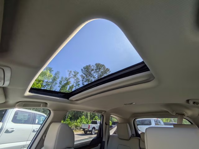 2019 White Honda CR-V Touring FWD SUV