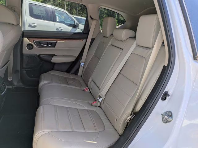 2019 White Honda CR-V Touring FWD SUV