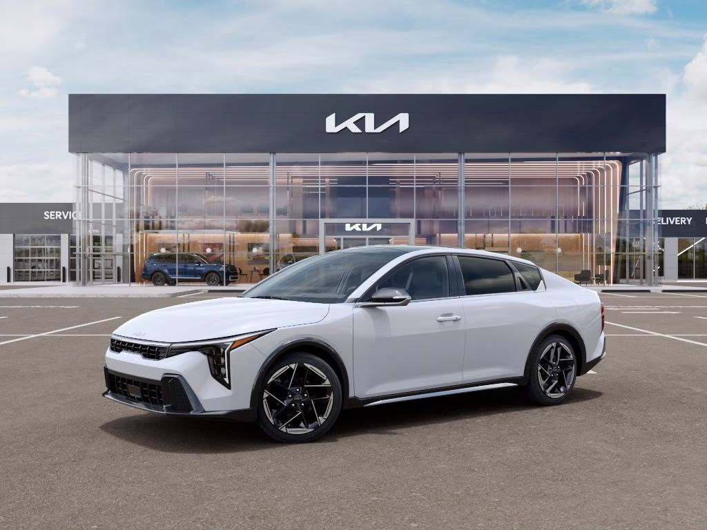 2026 Snow White Pearl Kia K4 GT-Line FWD Sedan