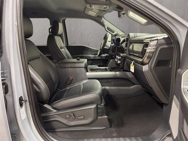 2026 Glacier Gray Met Tri-Coat Ford Super Duty F-250 SRW Lariat Black Appearance 4X4 Truck