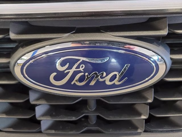 2025 Space Silver Metallic Ford Escape Platinum AWD SUV