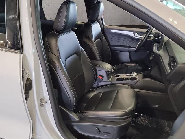 2025 Space Silver Metallic Ford Escape Platinum AWD SUV
