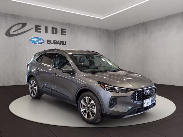 2025 Carbonized Gray Metallic Ford Escape Platinum AWD SUV