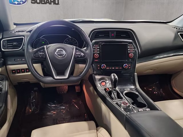 2022 Pearl White Tricoat Nissan Maxima Platinum FWD Sedan