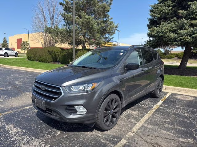2019 Magnetic Metallic Ford Escape SE 4X4 SUV