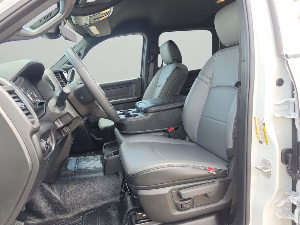2026 Bright White Clearcoat Ram 5500HD Tradesman 4X4 Truck