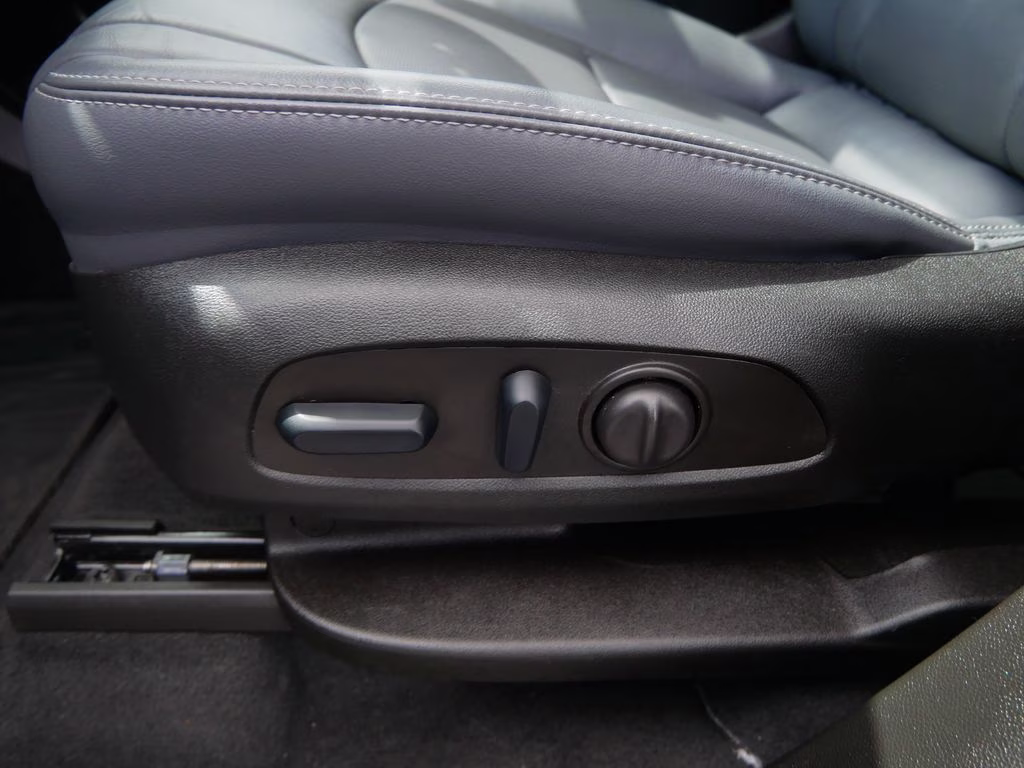 2024 Ebony Twilight Metallic Buick Enclave Essence AWD SUV