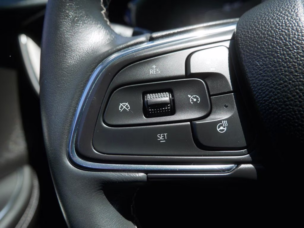 2023 Summit White Buick Envision Essence AWD SUV