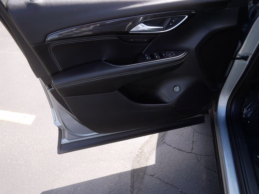 2023 Moonstone Gray Metallic Buick Envision Essence AWD SUV