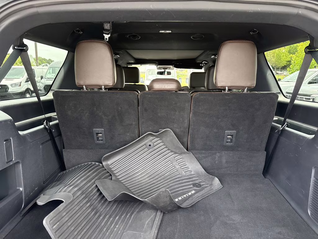 2025 Agate Black Metallic Ford Expedition Max King Ranch 4X4 SUV