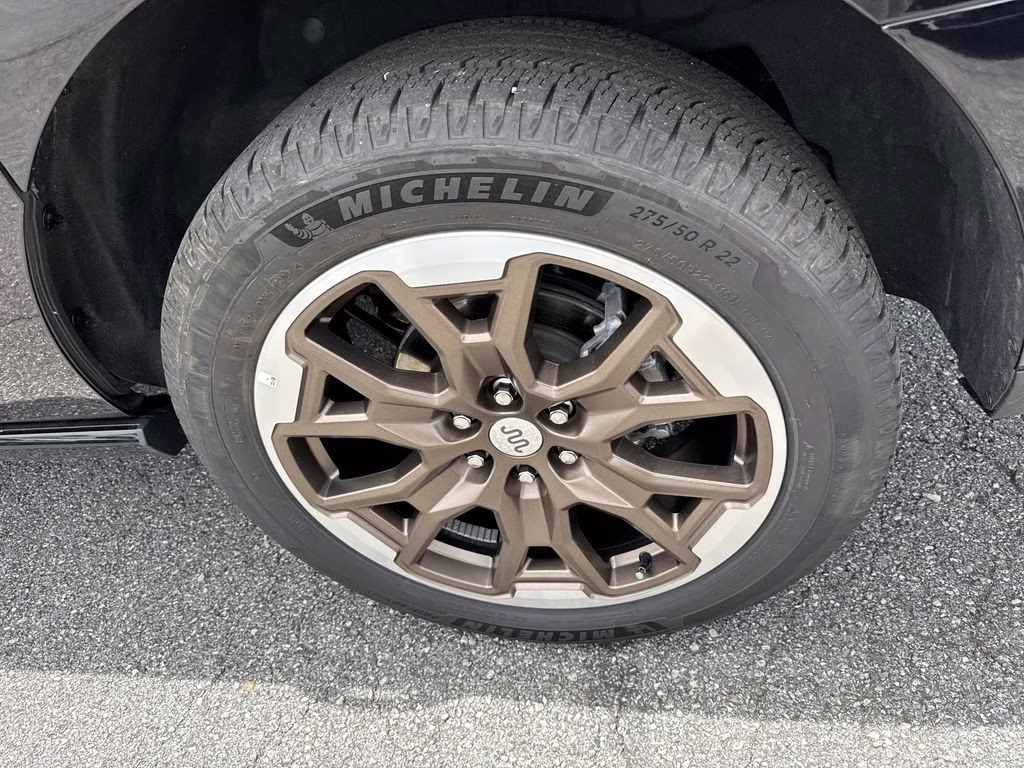 2025 Agate Black Metallic Ford Expedition Max King Ranch 4X4 SUV