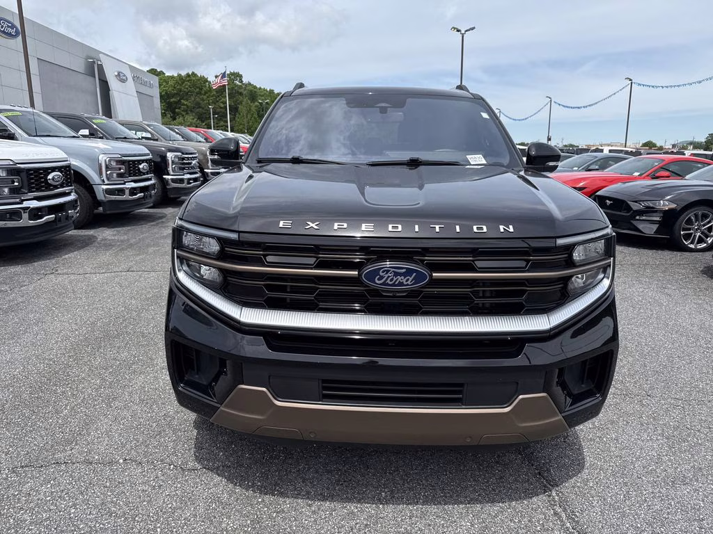2025 Agate Black Metallic Ford Expedition Max King Ranch 4X4 SUV