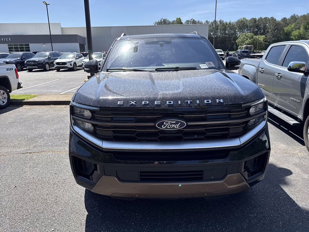 2025 Agate Black Metallic Ford Expedition Max King Ranch 4X4 SUV