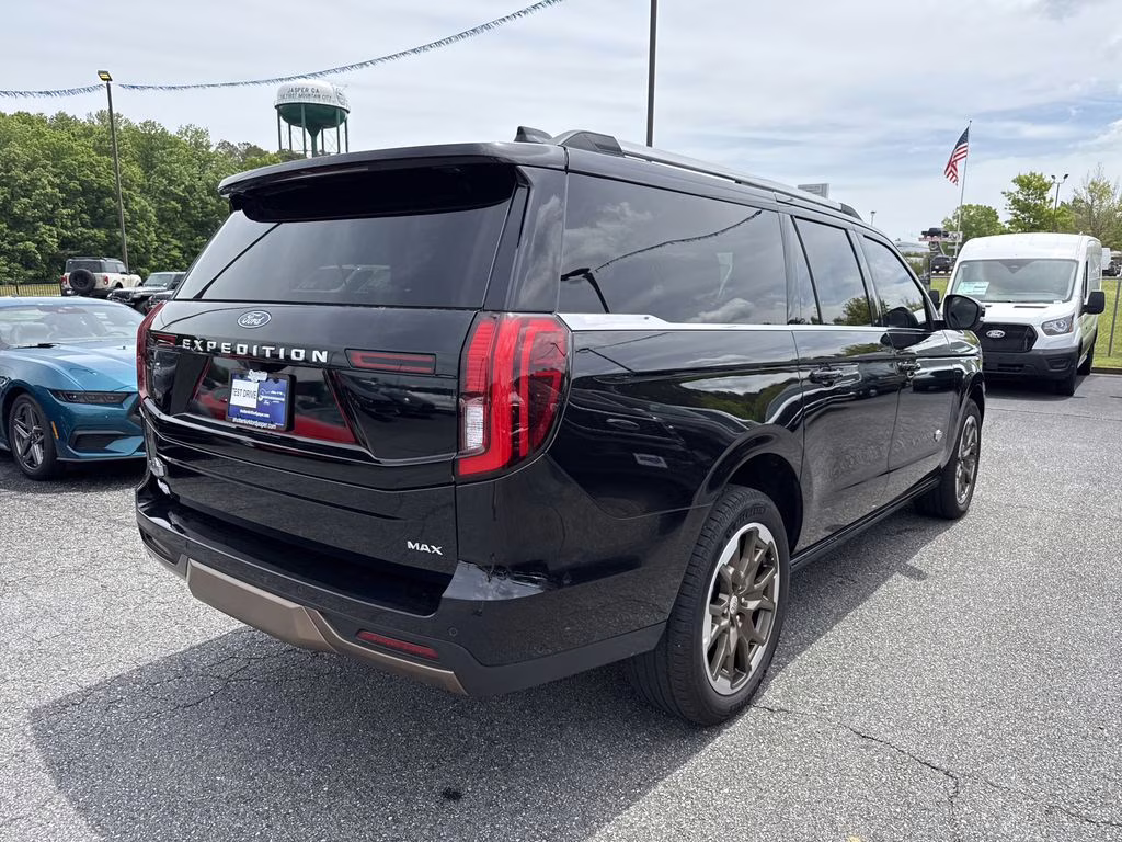 2025 Agate Black Metallic Ford Expedition Max King Ranch 4X4 SUV