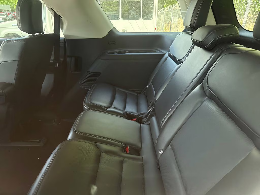 2025 Space Silver Metallic Ford Expedition Platinum 4X4 SUV