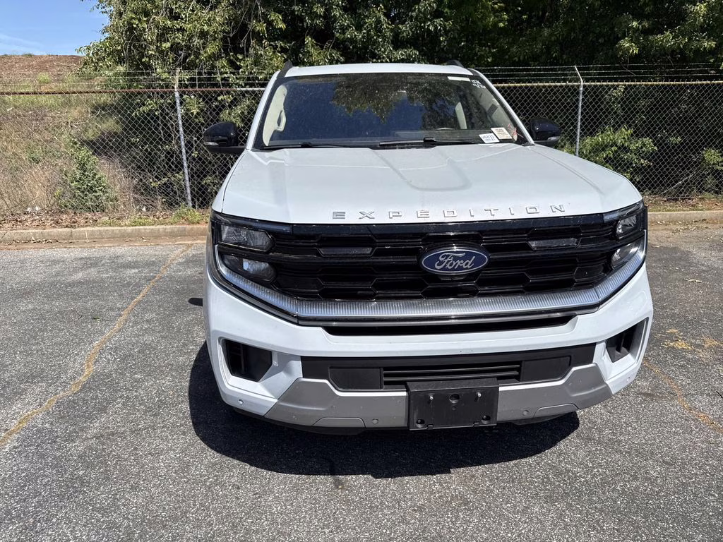 2025 Space Silver Metallic Ford Expedition Platinum 4X4 SUV