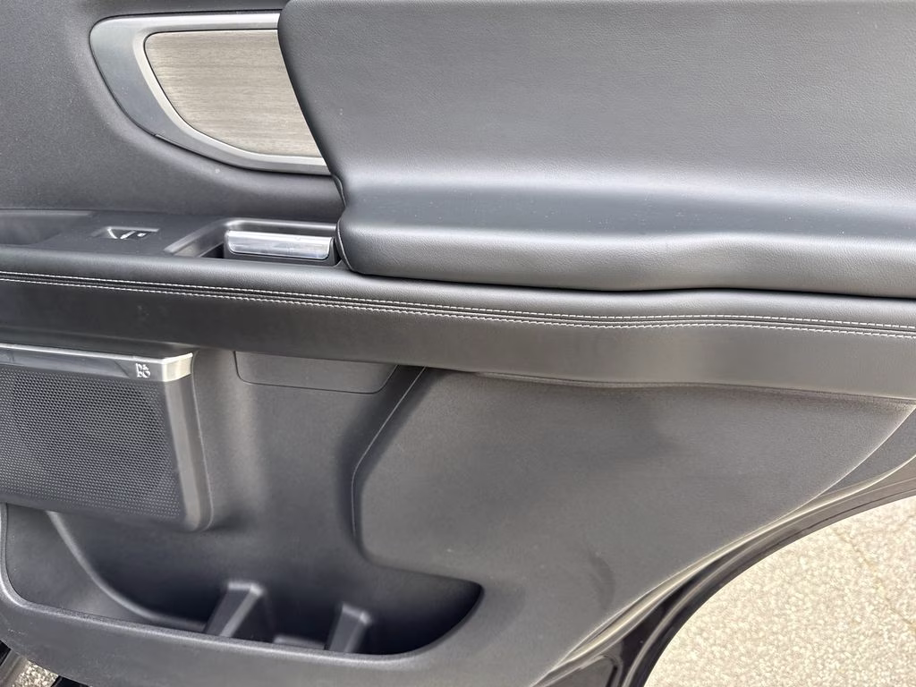 2025 Agate Black Metallic Ford Expedition Platinum 4X4 SUV