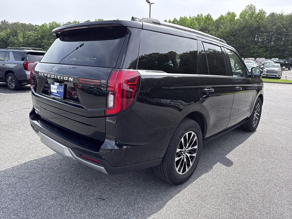 2025 Agate Black Metallic Ford Expedition Platinum 4X4 SUV