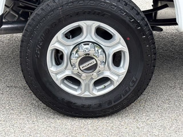 2026 Oxford White Ford Super Duty F-250 SRW 4X4 Truck