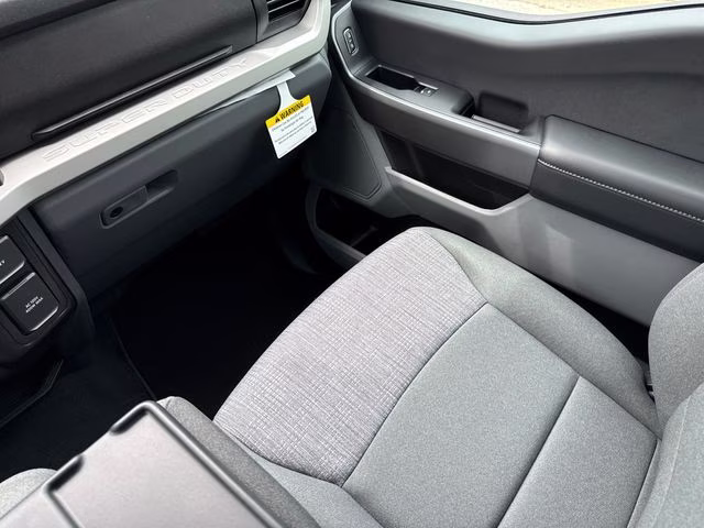 2026 Oxford White Ford Super Duty F-250 SRW 4X4 Truck