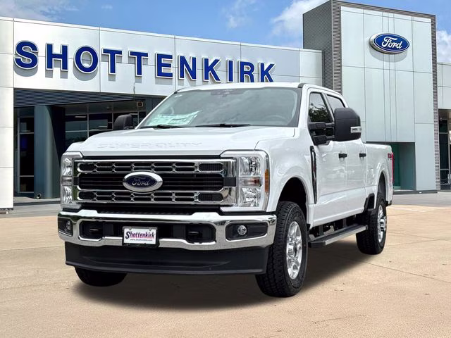 2026 Oxford White Ford Super Duty F-250 SRW 4X4 Truck