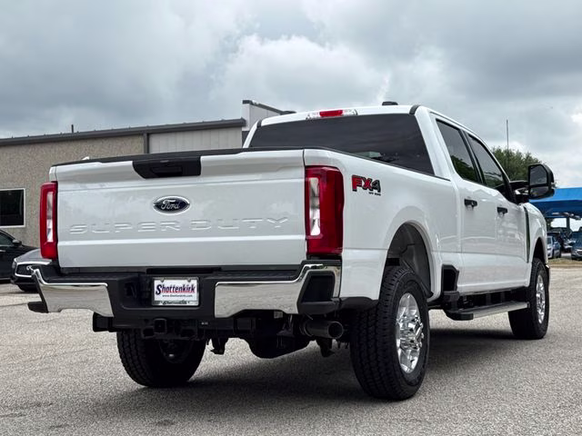 2026 Oxford White Ford Super Duty F-250 SRW 4X4 Truck