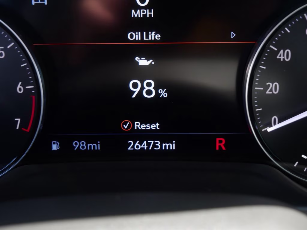 2023 Summit White Buick Envision Essence AWD SUV