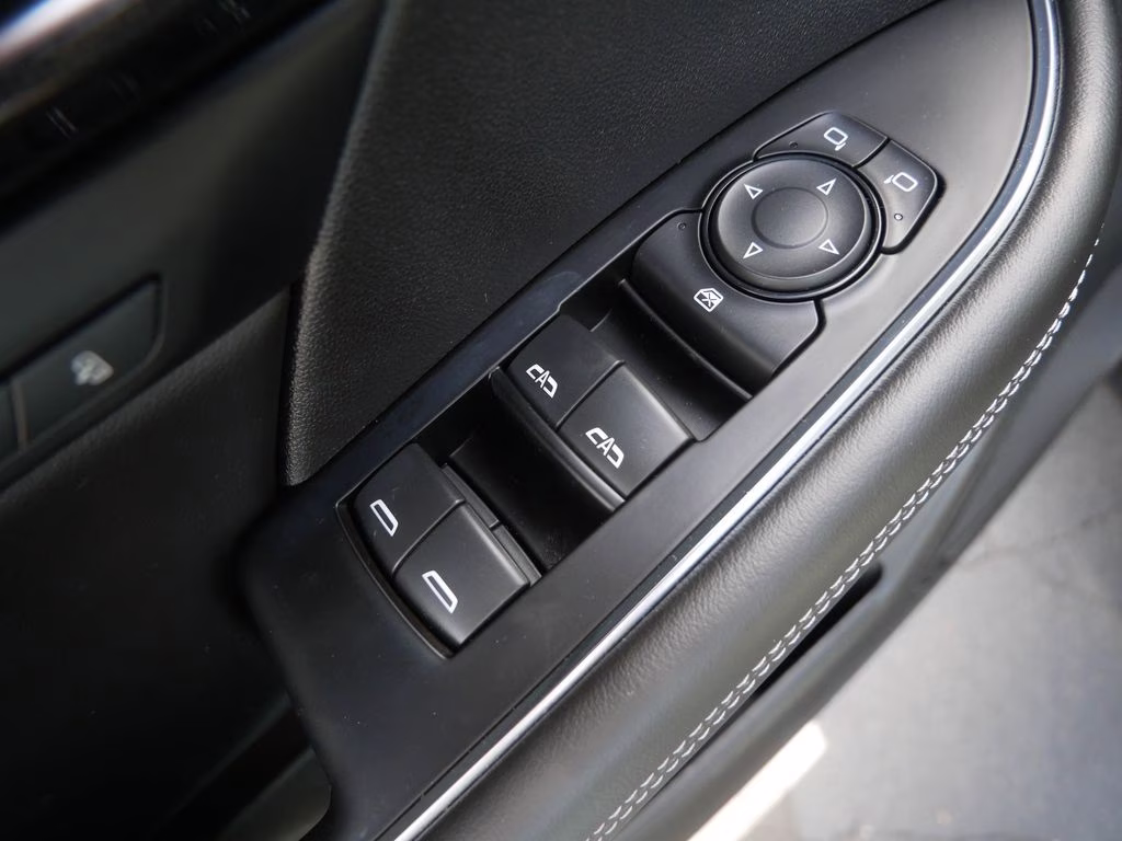 2023 Moonstone Gray Metallic Buick Envision Essence AWD SUV