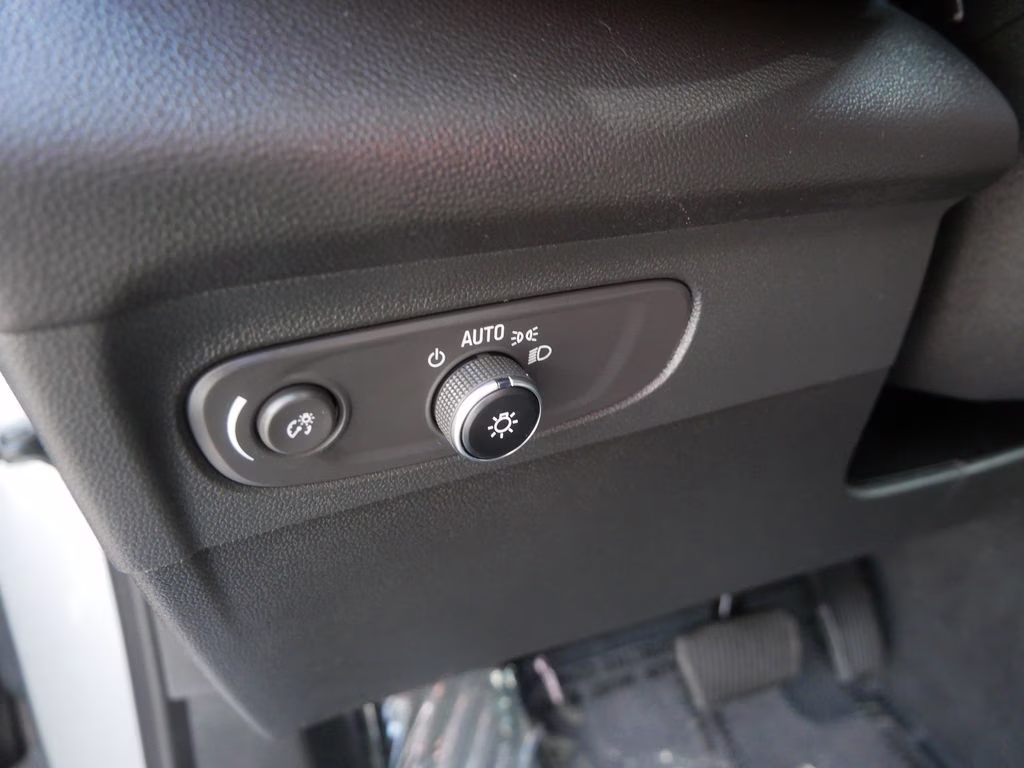 2023 Moonstone Gray Metallic Buick Envision Essence AWD SUV