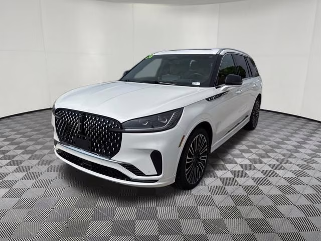 2025 White Metallic Lincoln Aviator Black Label AWD SUV
