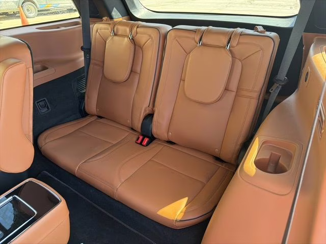 2025 White Metallic Lincoln Aviator Black Label AWD SUV