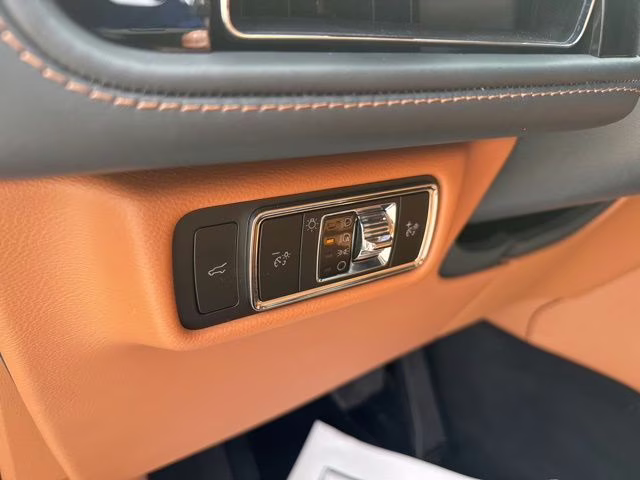 2025 White Metallic Lincoln Aviator Black Label AWD SUV