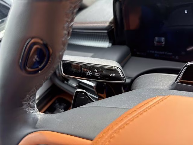 2025 White Metallic Lincoln Aviator Black Label AWD SUV