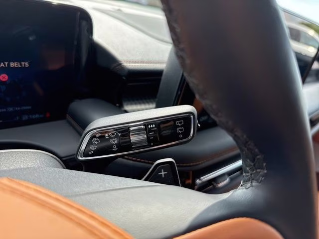 2025 White Metallic Lincoln Aviator Black Label AWD SUV