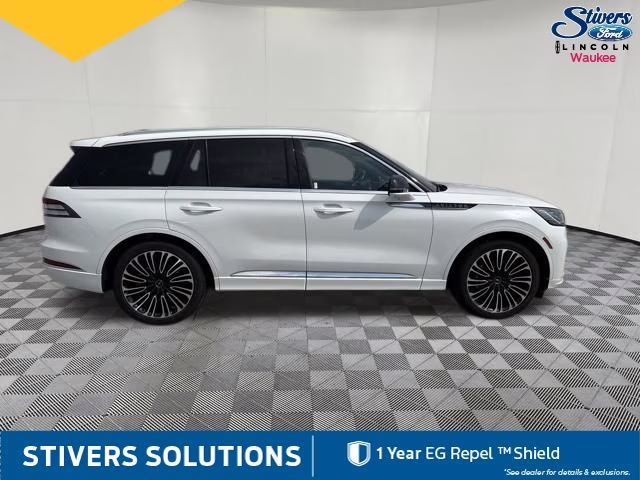 2025 White Metallic Lincoln Aviator Black Label AWD SUV