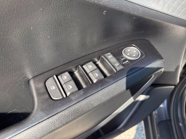 2023 Gravity Gray Kia Soul LX FWD Hatchback