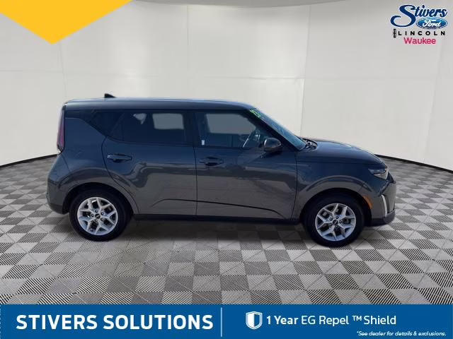 2023 Gravity Gray Kia Soul LX FWD Hatchback