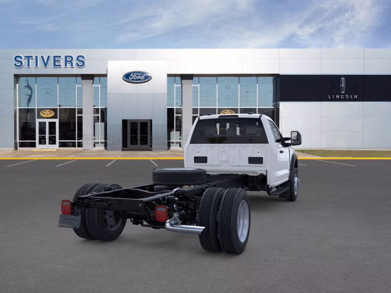 2026 Oxford White Ford Super Duty F-550 DRW XL RWD Chassis