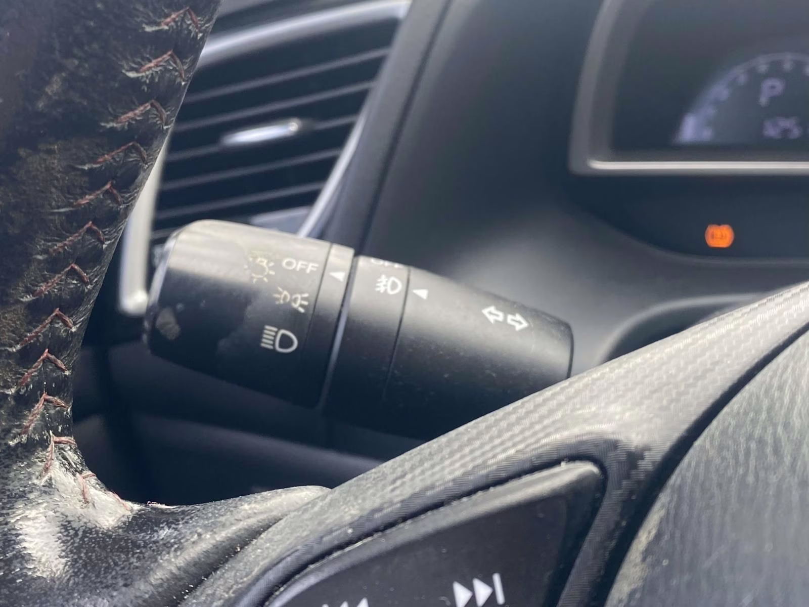 2015 Snowflake White Pearl Mica Mazda Mazda3 i Touring FWD Sedan