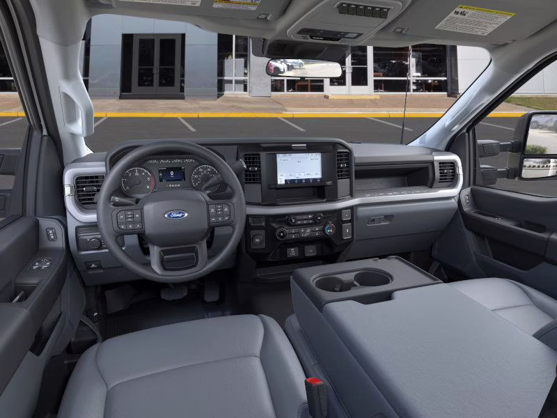 2026 Oxford White Ford Super Duty F-550 DRW XL RWD Chassis